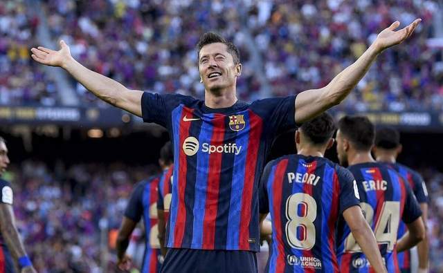 产品宣传海报设计_企业宣传海报设计制作