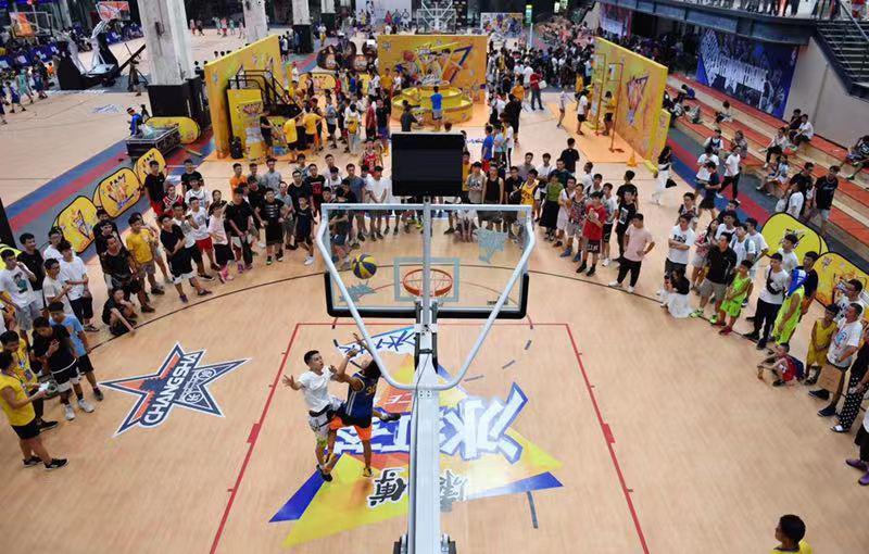 欧美诗化妆品海报设计_美肤产品海报设计制作